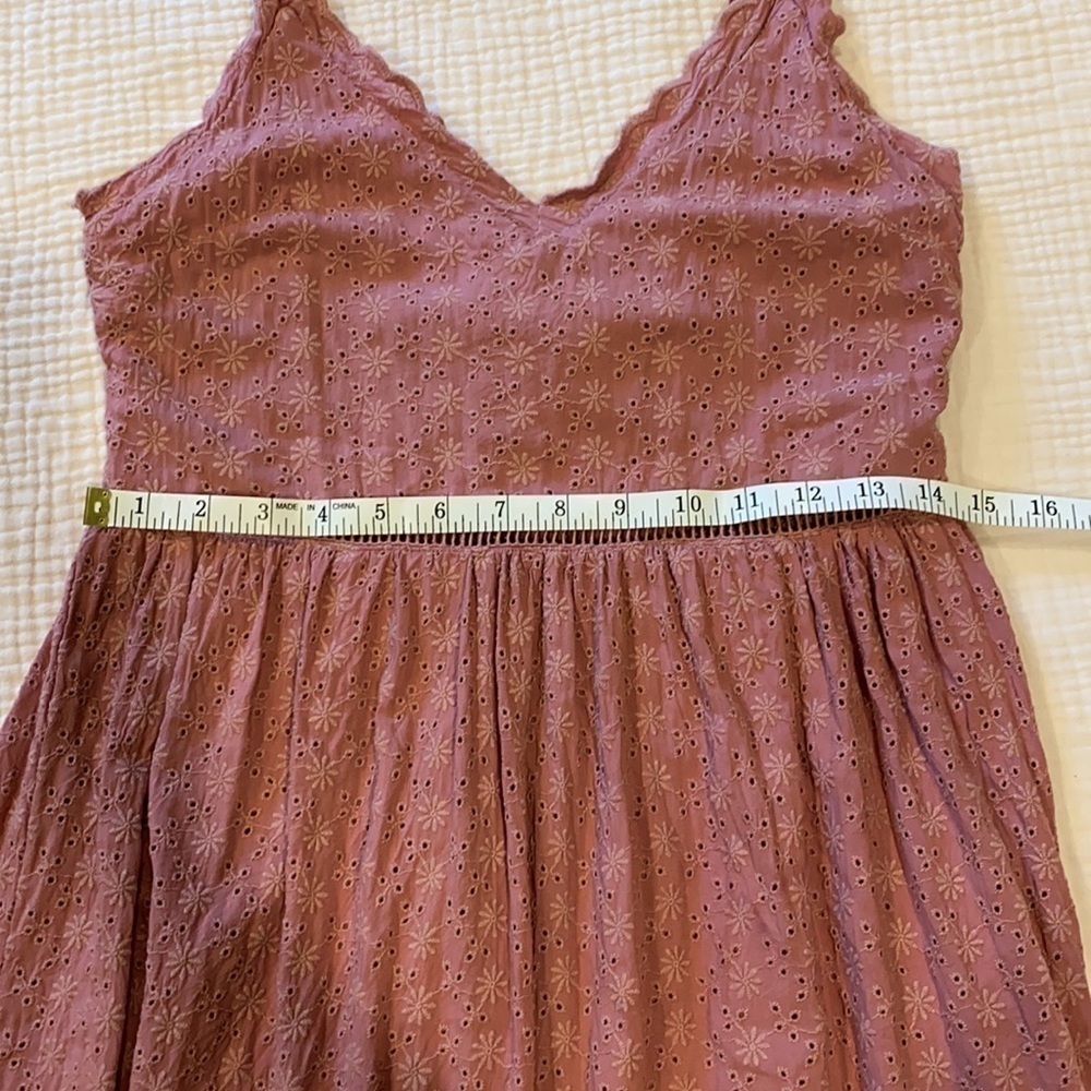 H&M Eyelet Spaghetti Strap MIDI Dress EUC - Picture 15 of 16